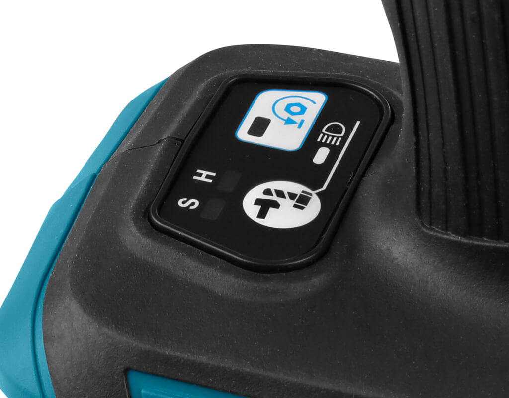 Гайковерт аккумуляторный ударный MAKITA DTW181RFE
