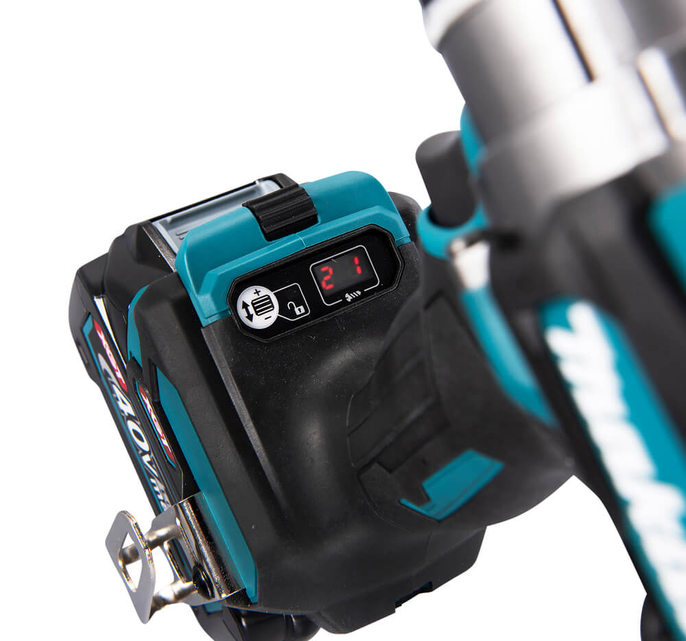 Дрель-шуруповерт аккумуляторная MAKITA XGT DF001GD201