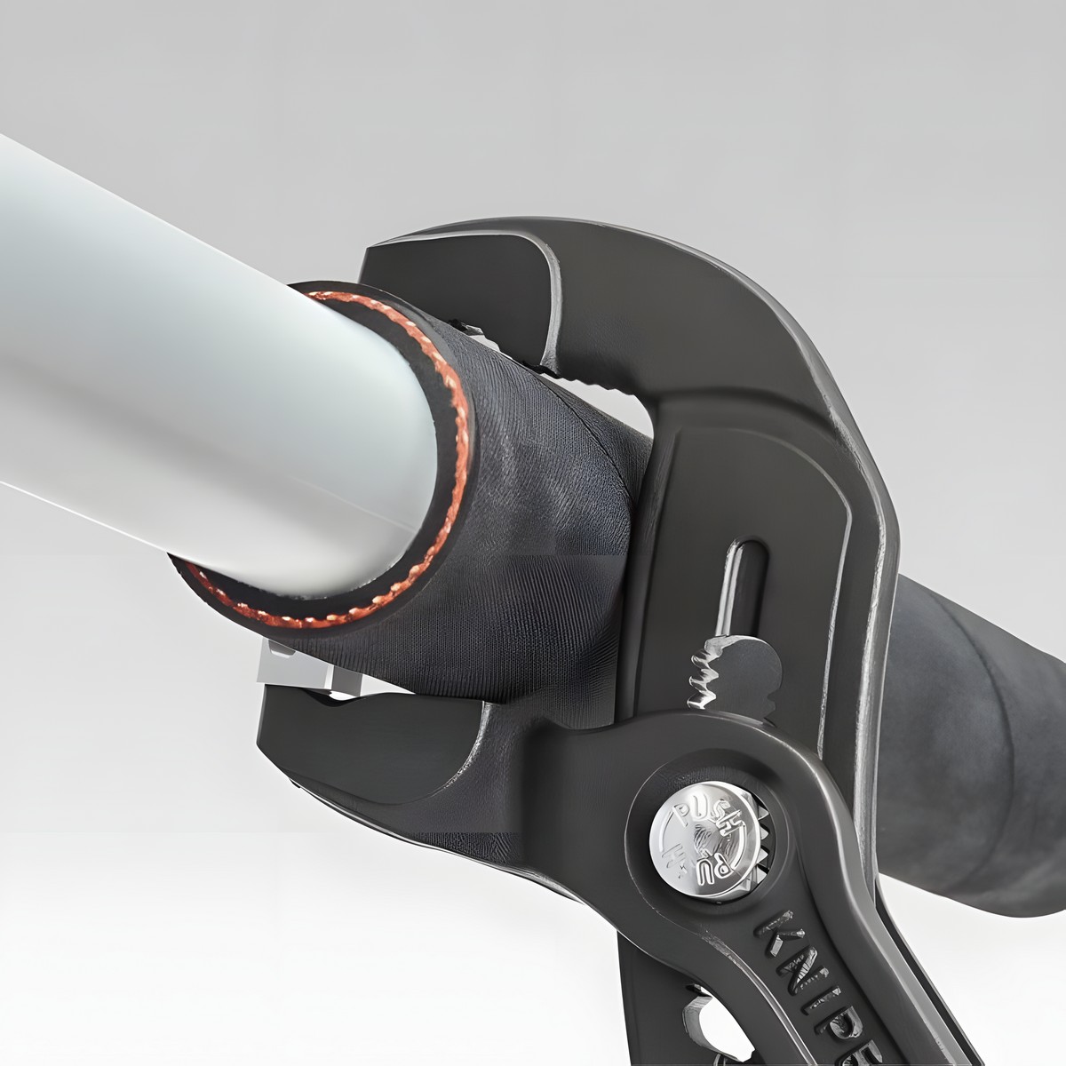 Щипцы для пружинных хомутов KNIPEX KN-8551250C