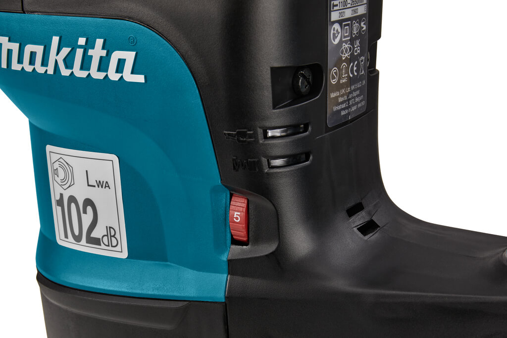 Молоток отбойный MAKITA HM1101C