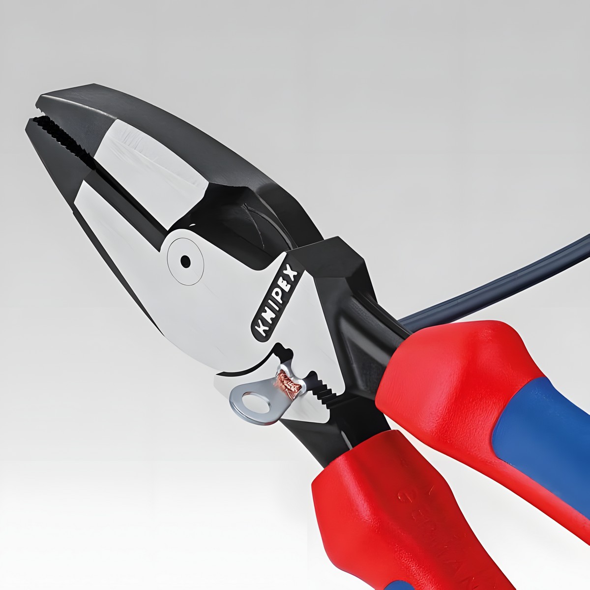 Плоскогубцы 240 мм (черн) KNIPEX KN-0912240