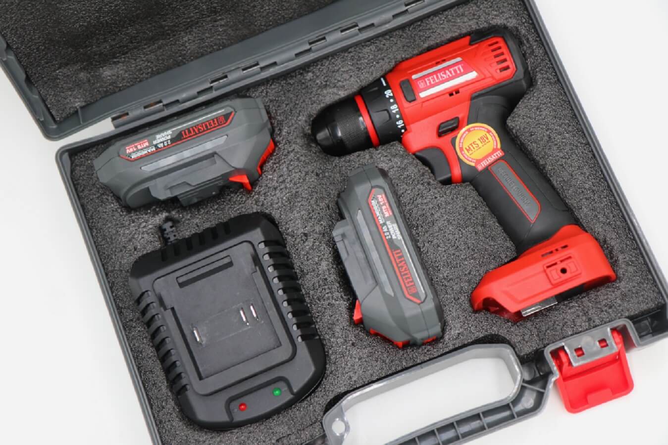 Дрель аккумуляторная FELISATTI FT19068 (18В,50Нм, 2*2а/ч,бесщет.)