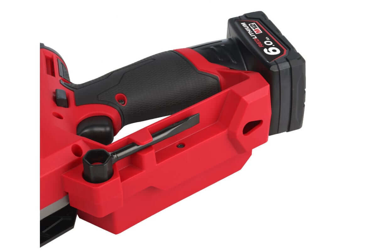 Пила цепная аккумуляторная MILWAUKEE M12 FHS-602X FUEL 4933472212