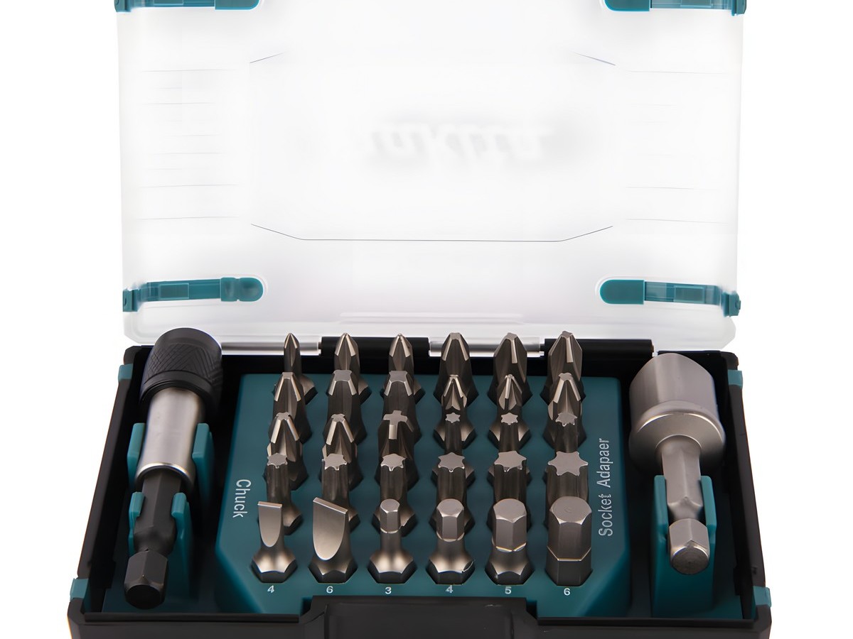 Набор бит (32 шт. + магнитный держатель) MAKITA D-65084