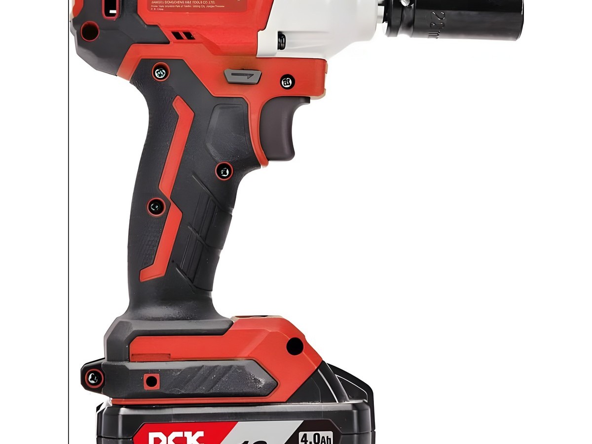 Гайковерт аккумуляторный ударный DCK KDPB298