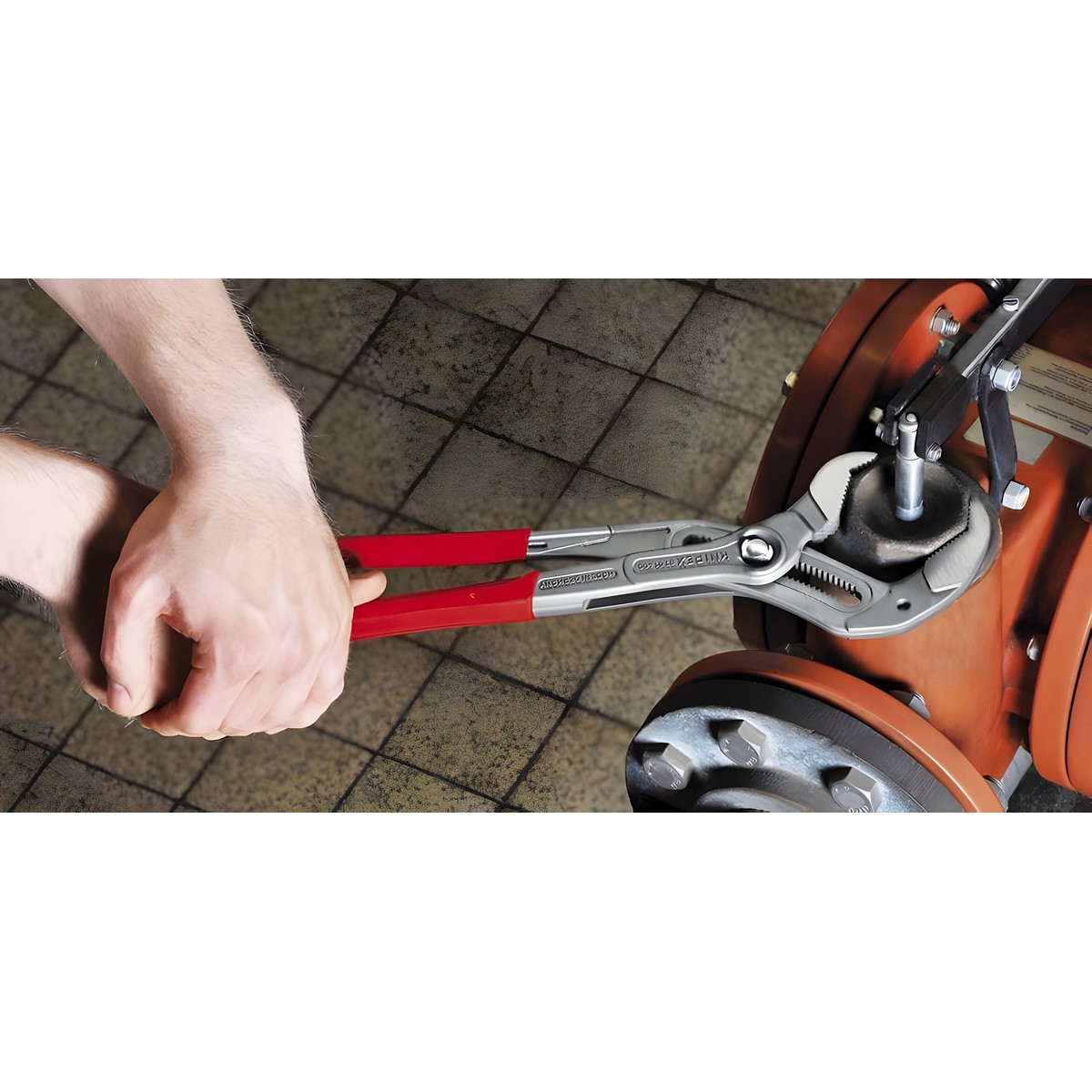 Клещи переставные трубные 400 мм Cobra XL (черн) KNIPEX KN-8701400