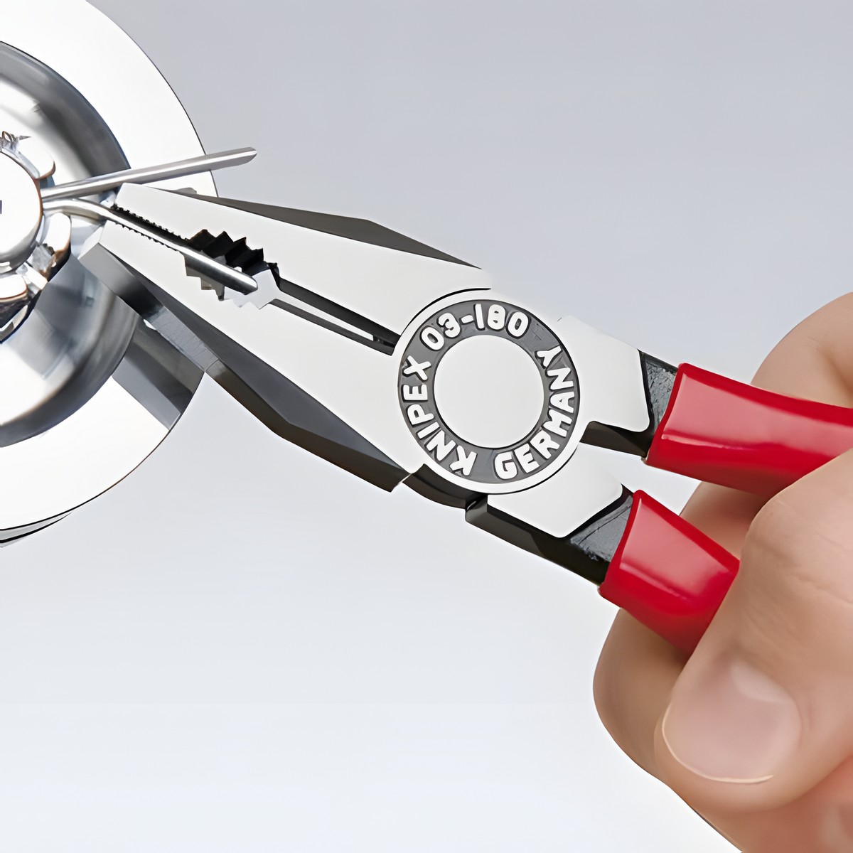 Плоскогубцы 180 мм (черн) KNIPEX KN-0301180