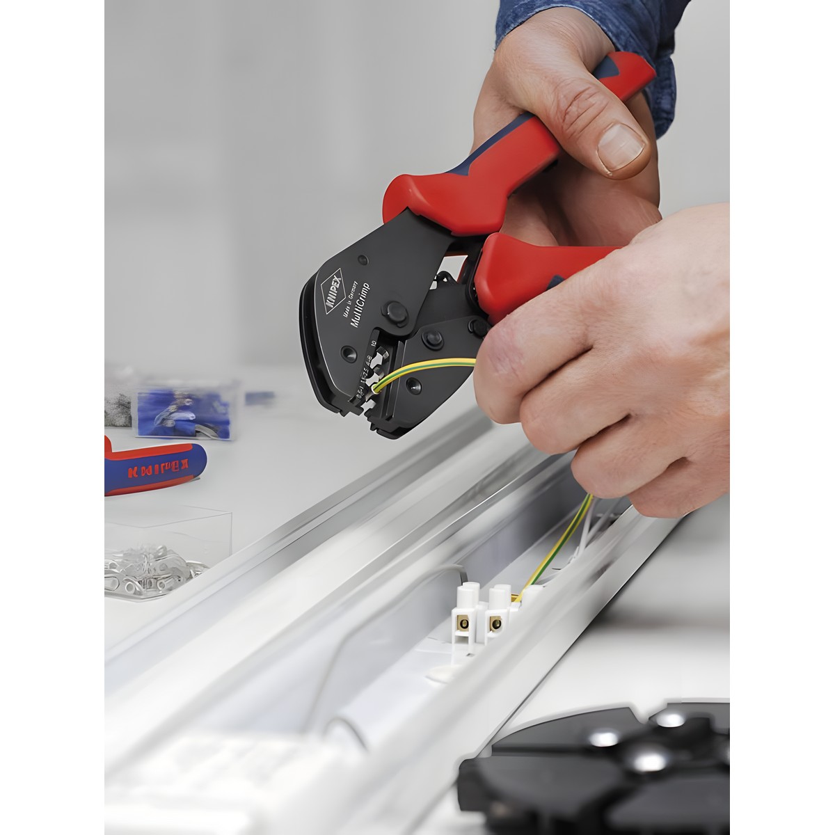 Клещи обжимные MultiCrimp KNIPEX KN-973302