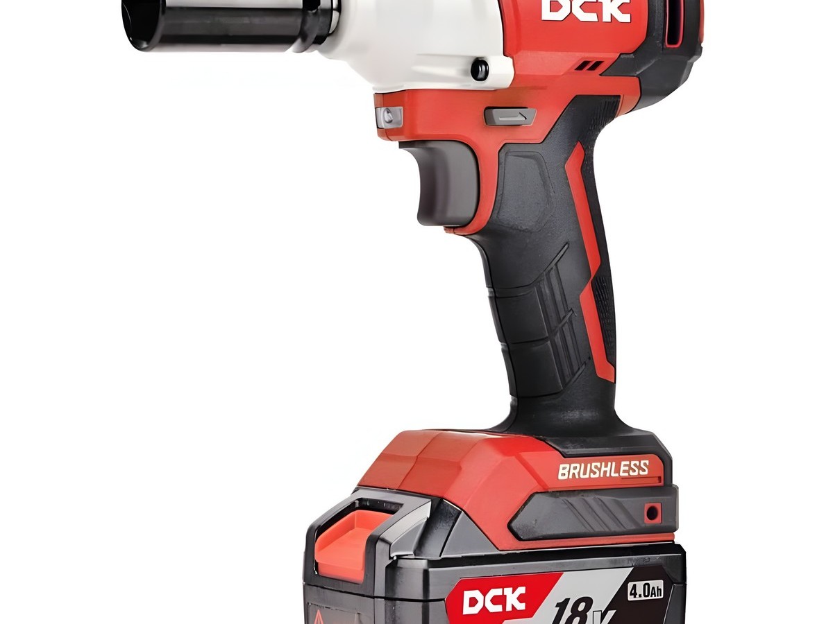 Гайковерт аккумуляторный ударный DCK KDPB298
