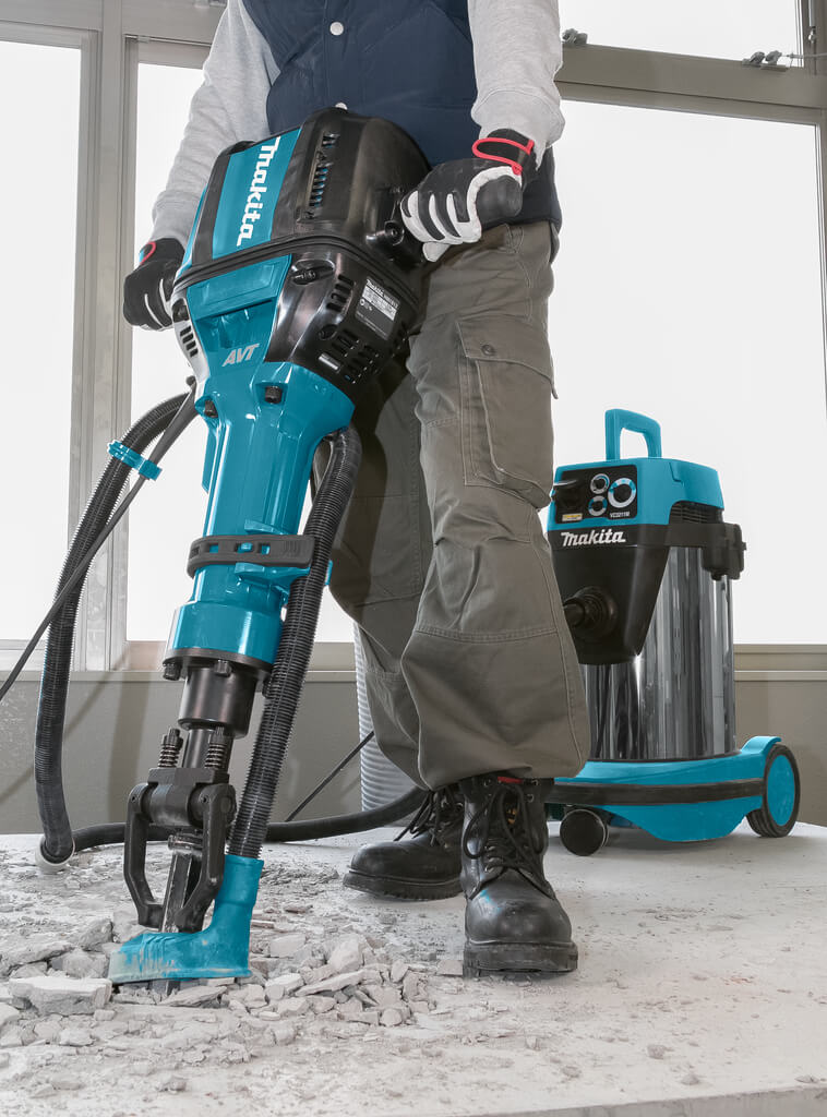 Молоток отбойный MAKITA HM1812